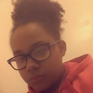 Meet your Posher, Halena